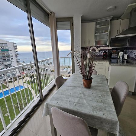 Maravilloso Apartamento En Primera Línea De Playa Benalmádena Exterior foto